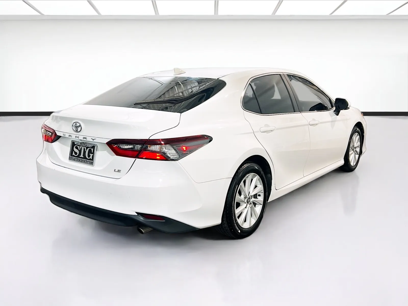 Toyota Camry photo 4