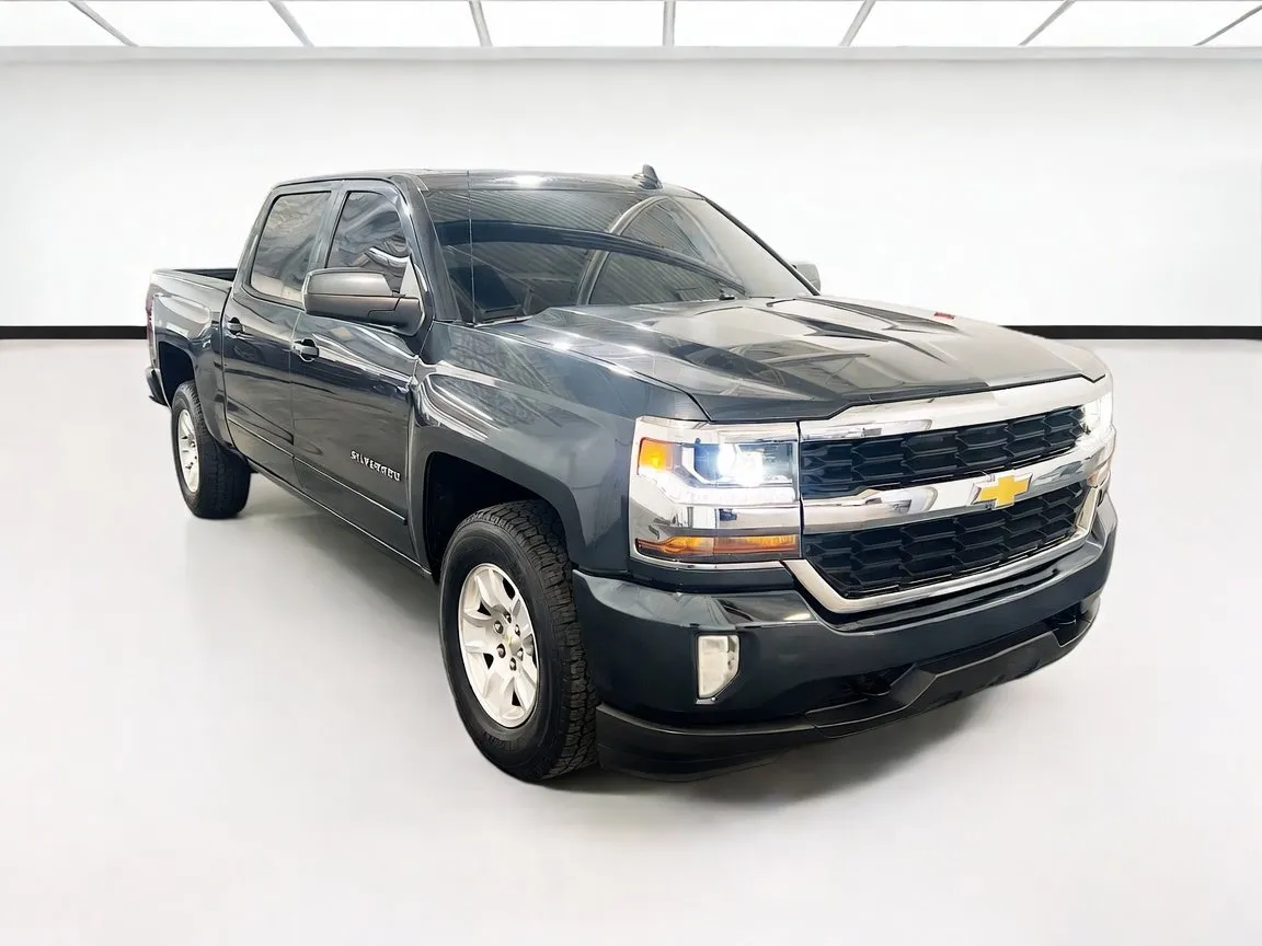 2018 Chevrolet Silverado 1500 LT - Photo 3