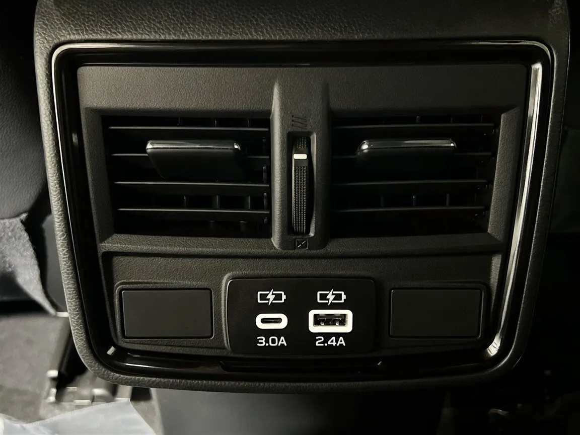 2025 Subaru Forester Sport - Photo 18