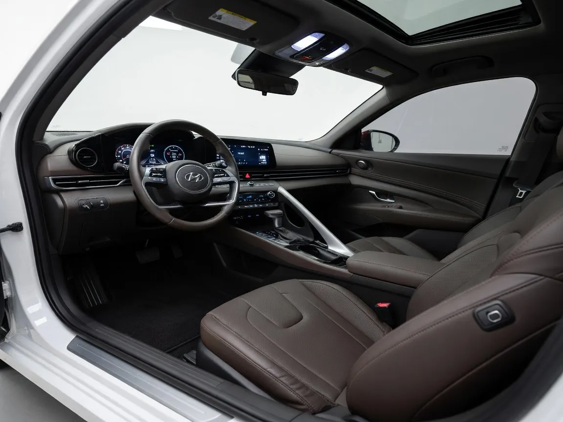 Hyundai Elantra photo 16