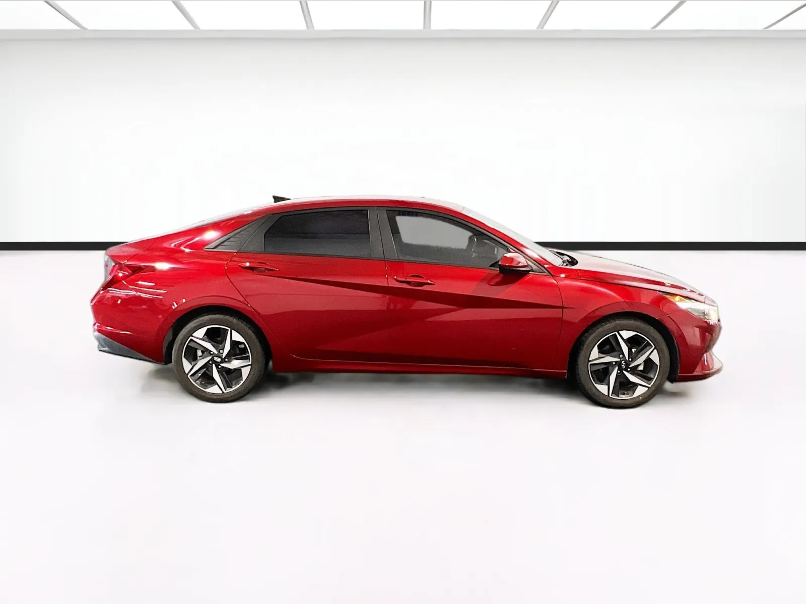 Hyundai Elantra photo 22
