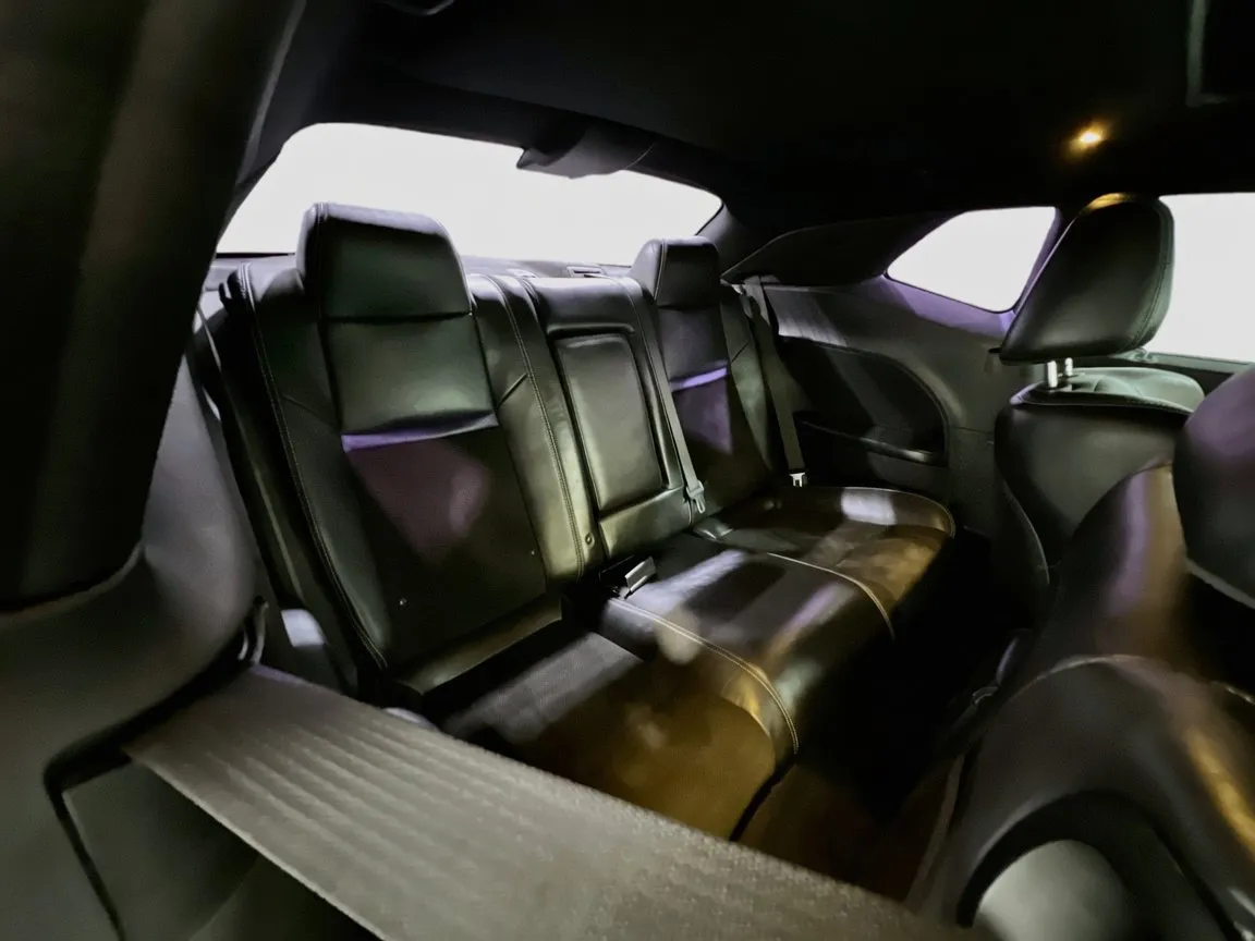 2014 Dodge Challenger SRT8 - Photo 18