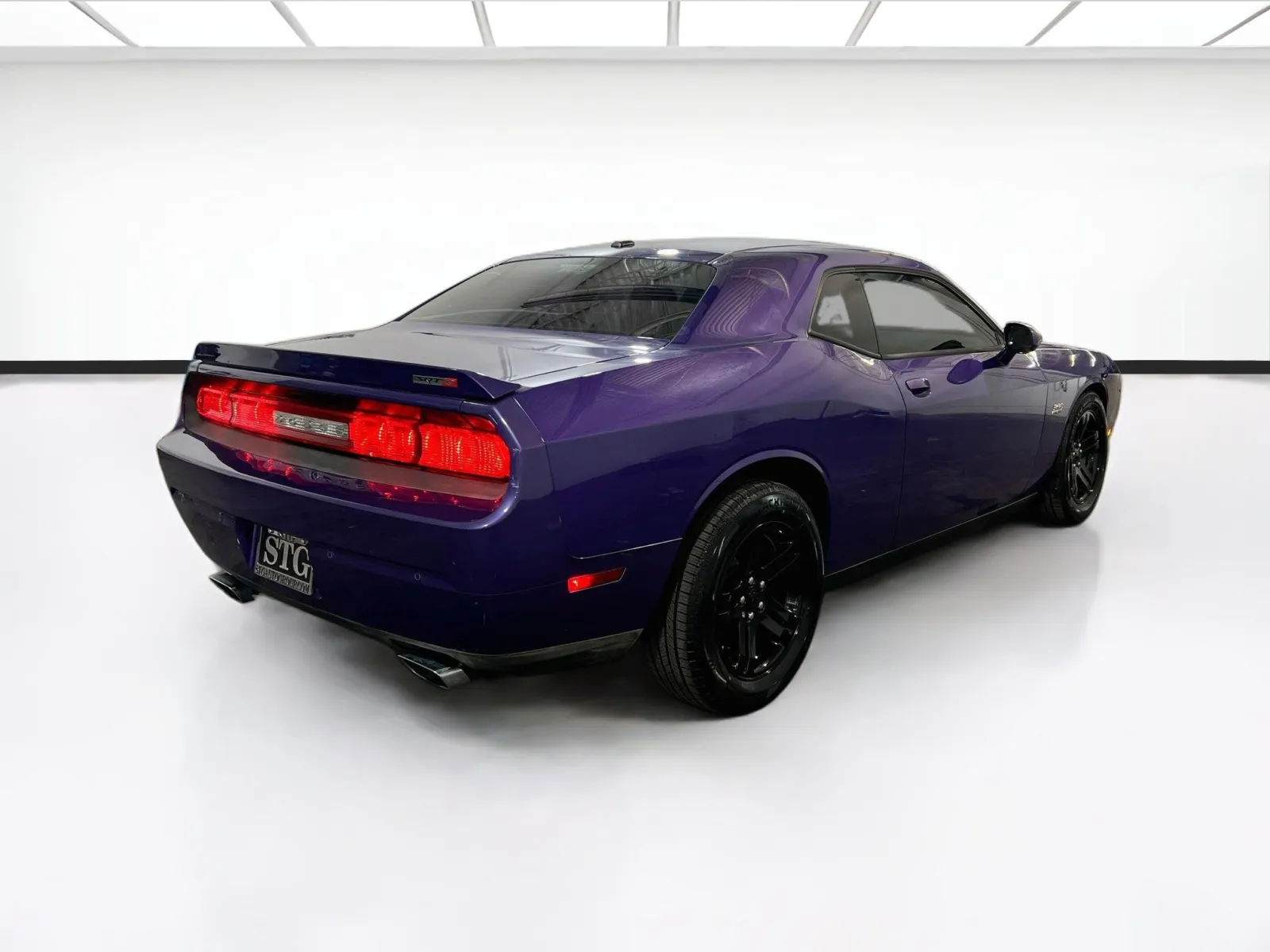 2014 Dodge Challenger SRT8 - Photo 4