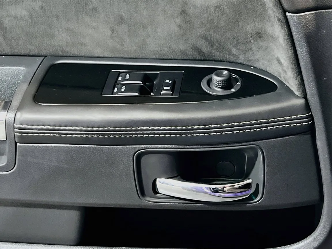 2014 Dodge Challenger SRT8 - Photo 12