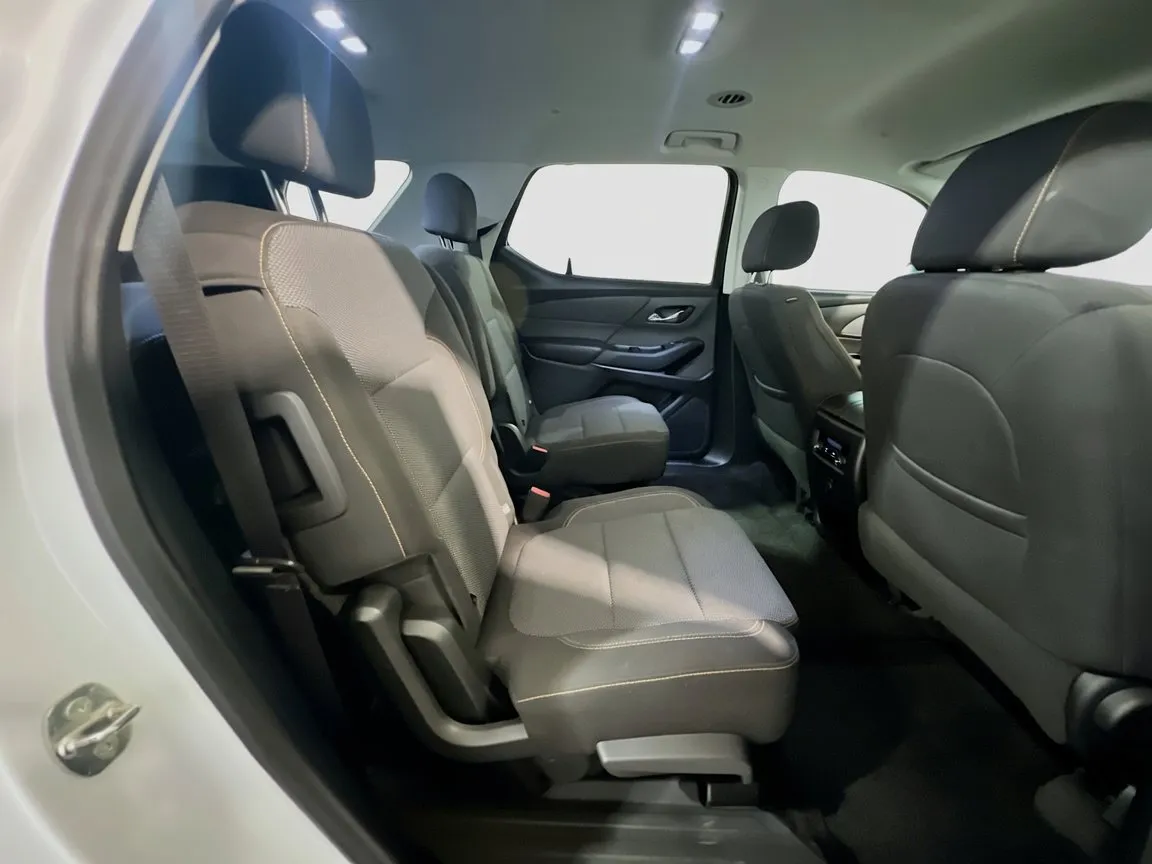 2020 Chevrolet Traverse 1LT - Photo 19