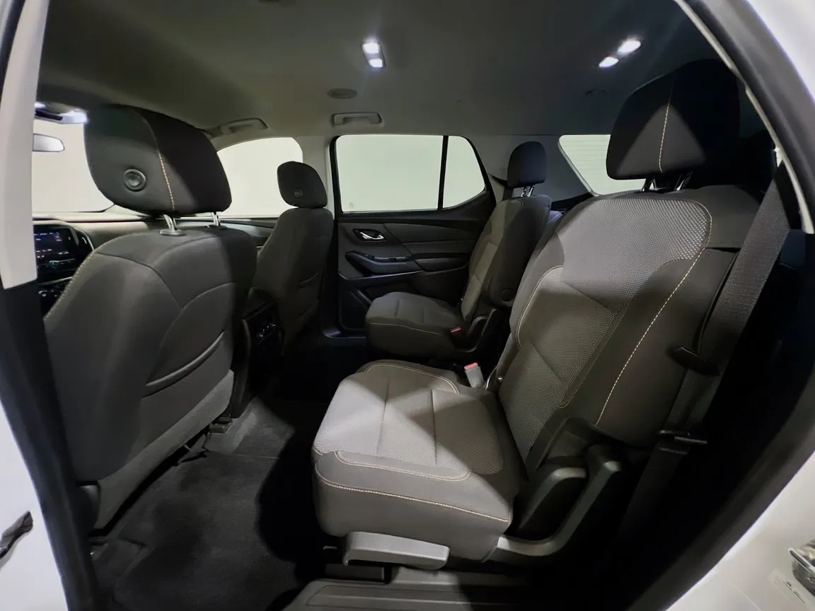 2020 Chevrolet Traverse 1LT - Photo 16