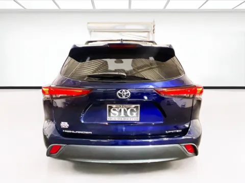 More photos of 2021 Toyota Highlander Limited at STG Chandler, AZ
