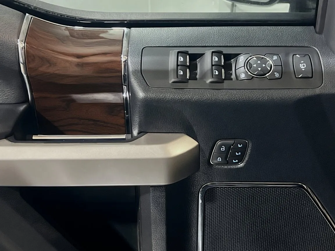 2021 Ford F-350 Super Duty Lariat - Photo 14