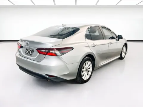 More photos of 2021 Toyota Camry LE at STG Chandler, AZ