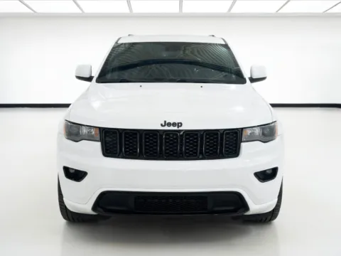 Photos of 2020 Jeep Grand Cherokee Altitude for sale in Chandler, AZ at STG Chandler