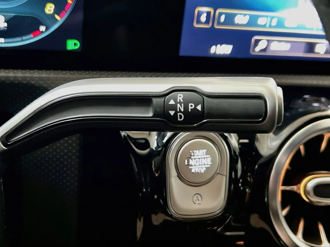 Mercedes-Benz CLA photo 12