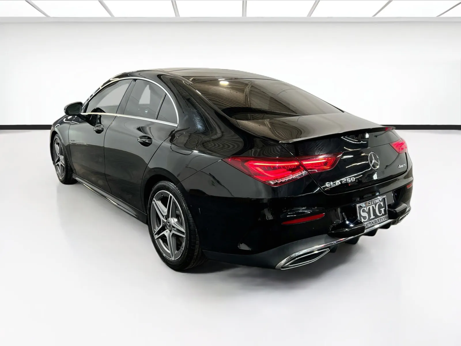 Mercedes-Benz CLA photo 6