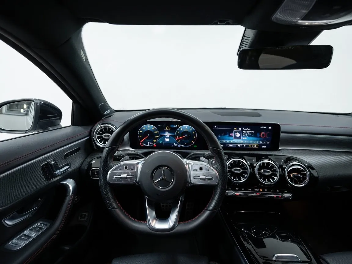 Mercedes-Benz CLA photo 7