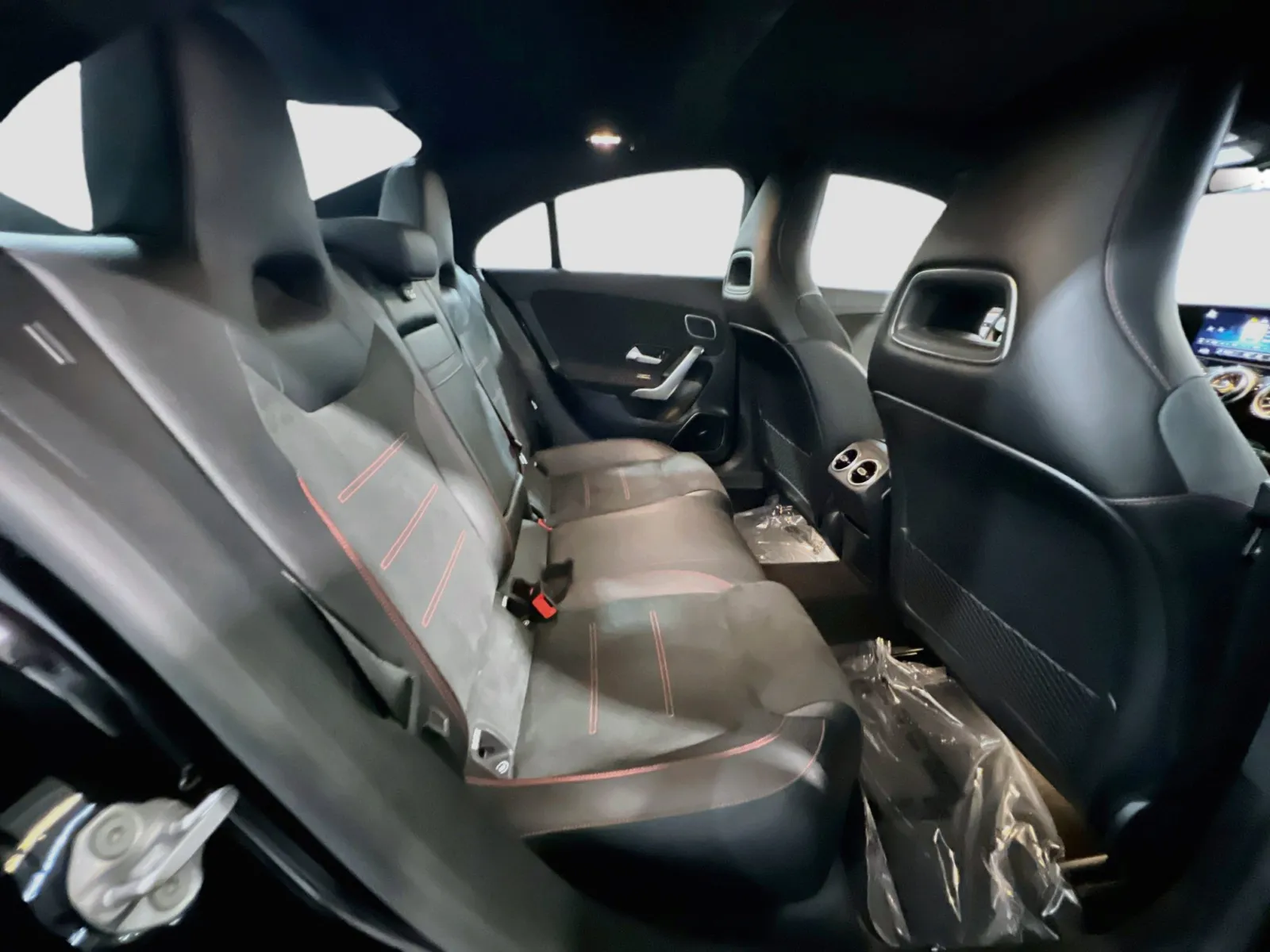 Mercedes-Benz CLA photo 20