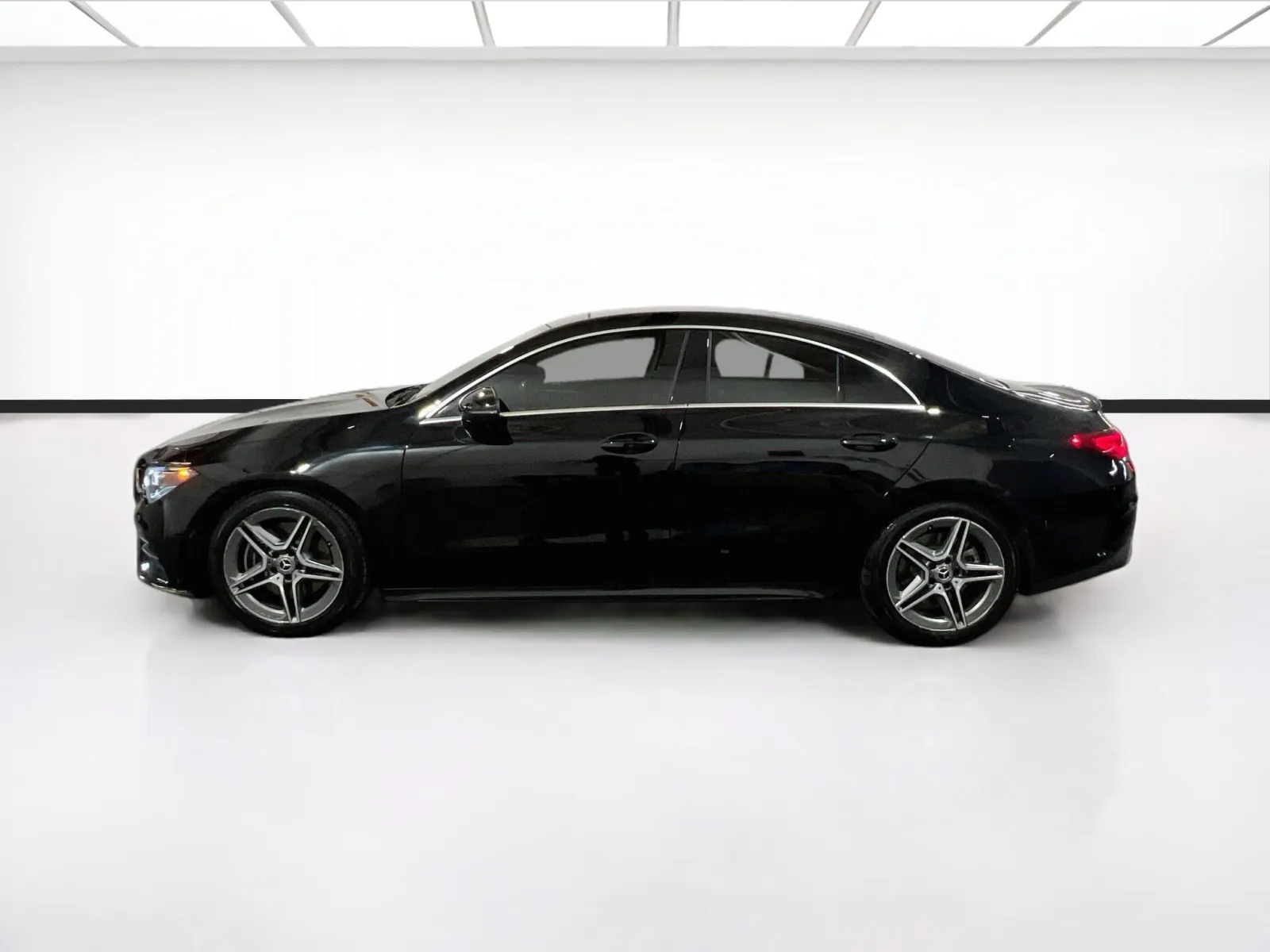 Mercedes-Benz CLA photo 23