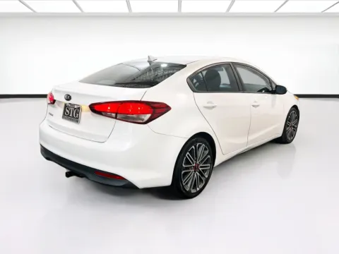 More photos of 2017 Kia Forte LX at STG Chandler, AZ