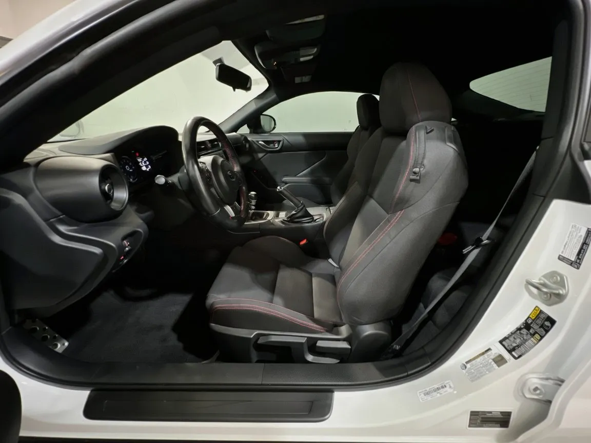Subaru BRZ photo 14