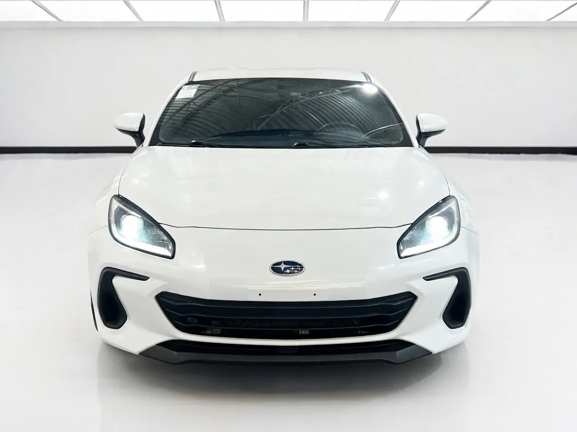 Subaru BRZ photo 2