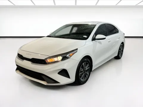 White 2024 Kia Forte LXS for sale in Chandler, AZ