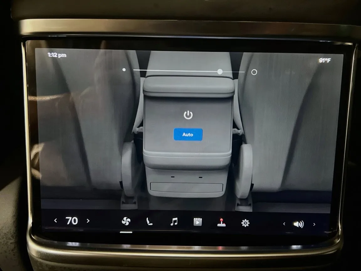 2025 Tesla Model X Long Range - Photo 19