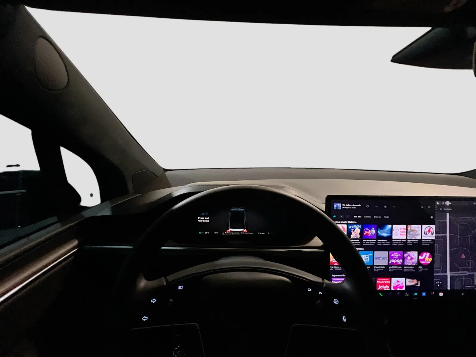 2025 Tesla Model X Long Range - Photo 7
