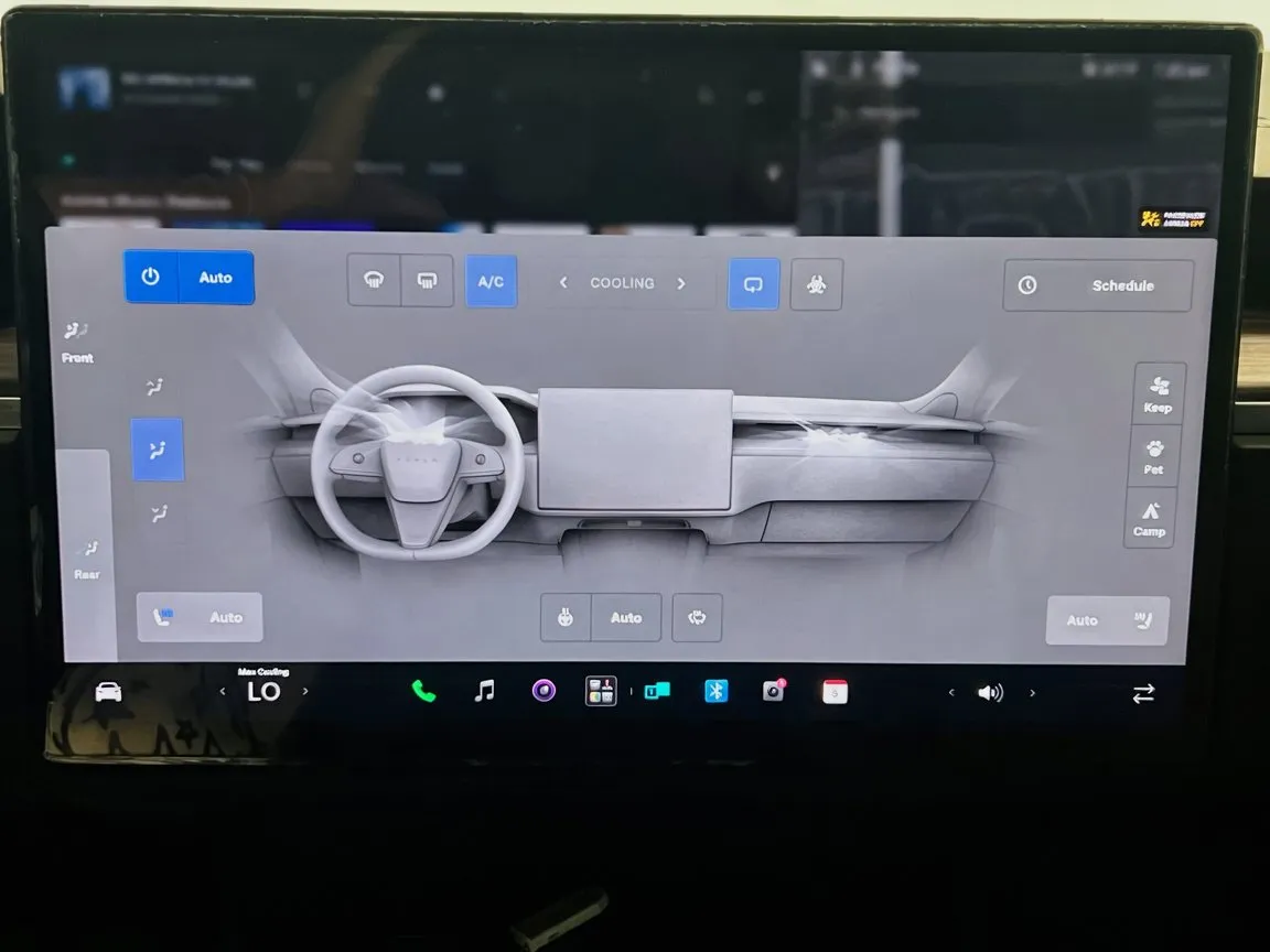 2025 Tesla Model X Long Range - Photo 12