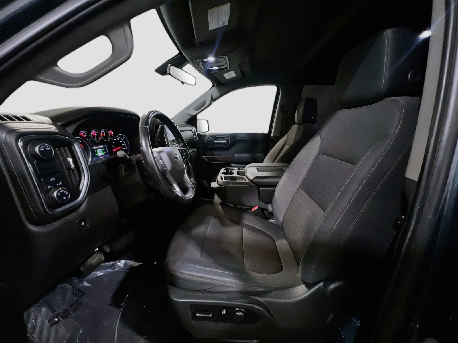 2020 Chevrolet Silverado 1500 LT - Photo 15