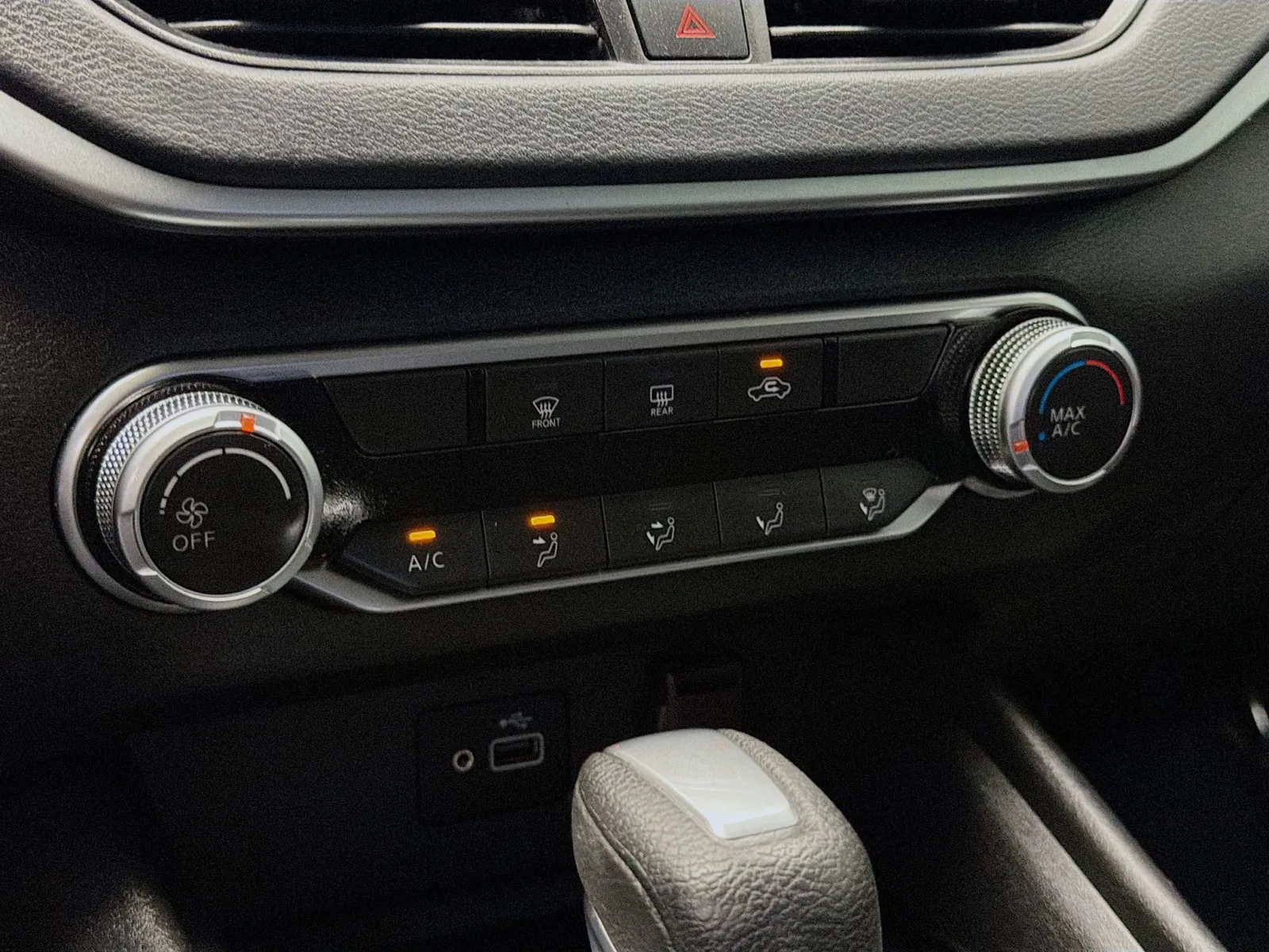 Nissan Altima photo 10