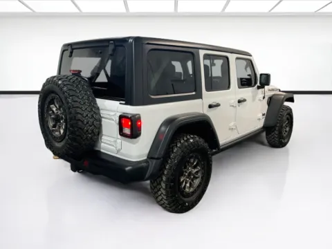 More photos of 2021 Jeep Wrangler Unlimited Rubicon at STG Chandler, AZ