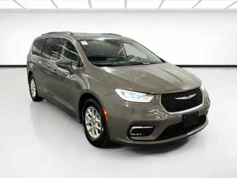 Another view of 2022 Chrysler Pacifica Touring L for sale in Chandler, AZ at STG Chandler