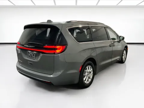More photos of 2022 Chrysler Pacifica Touring L at STG Chandler, AZ