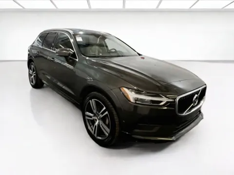 Another view of 2018 Volvo XC60 Momentum for sale in Chandler, AZ at STG Chandler