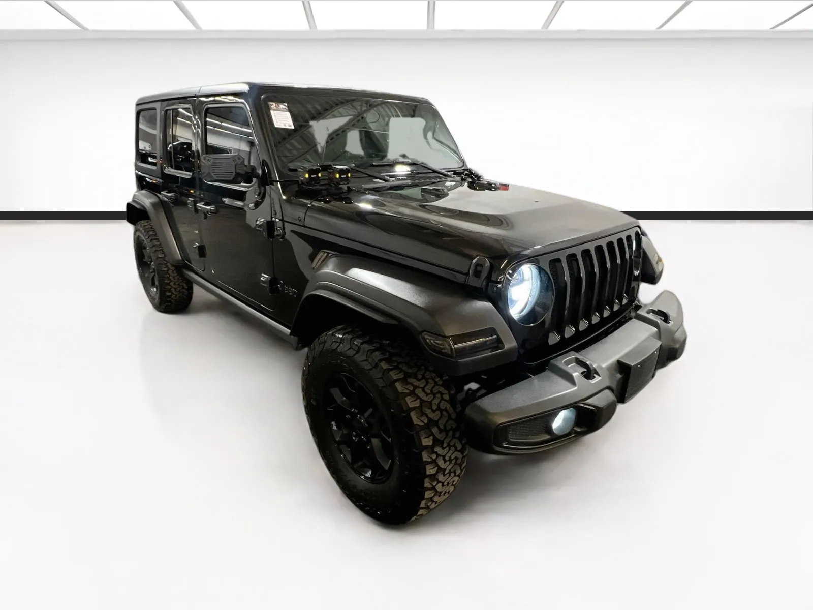 Jeep Wrangler photo 3