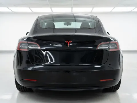 More photos of 2018 Tesla Model 3 Long Range at STG Chandler, AZ