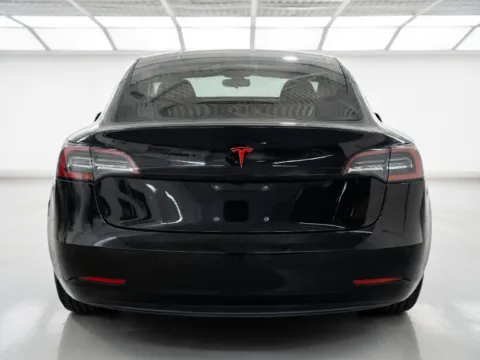More photos of 2018 Tesla Model 3 Long Range at STG Chandler, AZ
