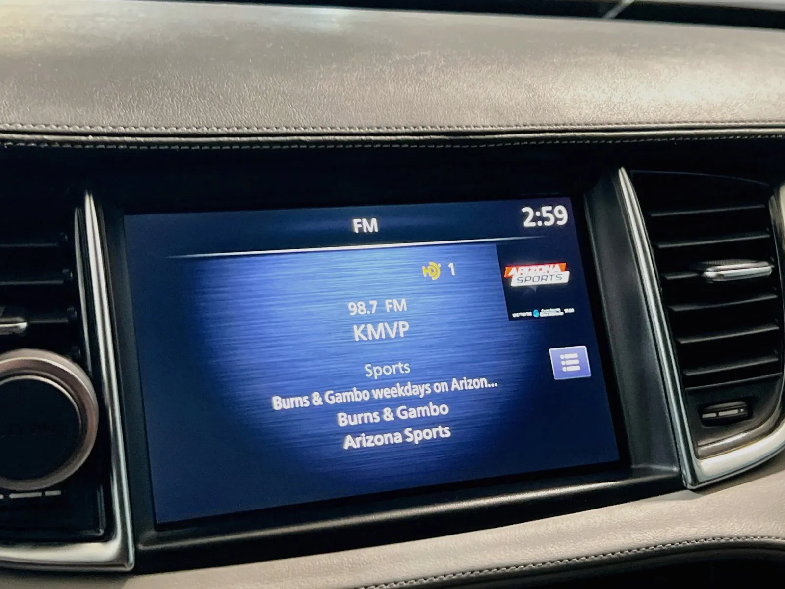 Infiniti QX50 photo 10