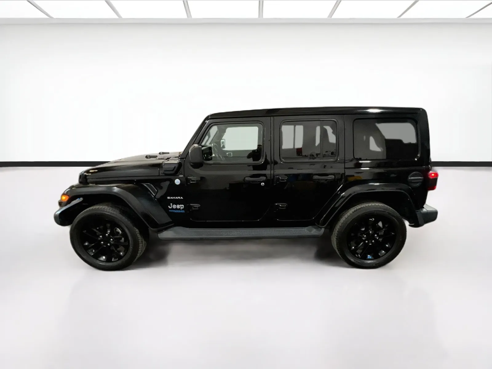 2022 Jeep Wrangler Unlimited Sahara 4XE - Photo 22