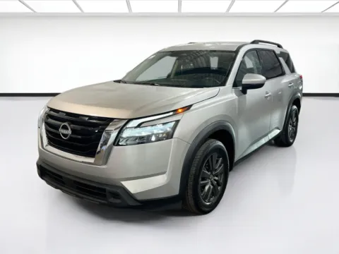 Silver 2022 Nissan Pathfinder SV for sale in Chandler, AZ