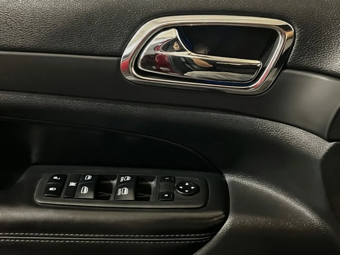 2022 Jeep Grand Cherokee WK Laredo X - Photo 14