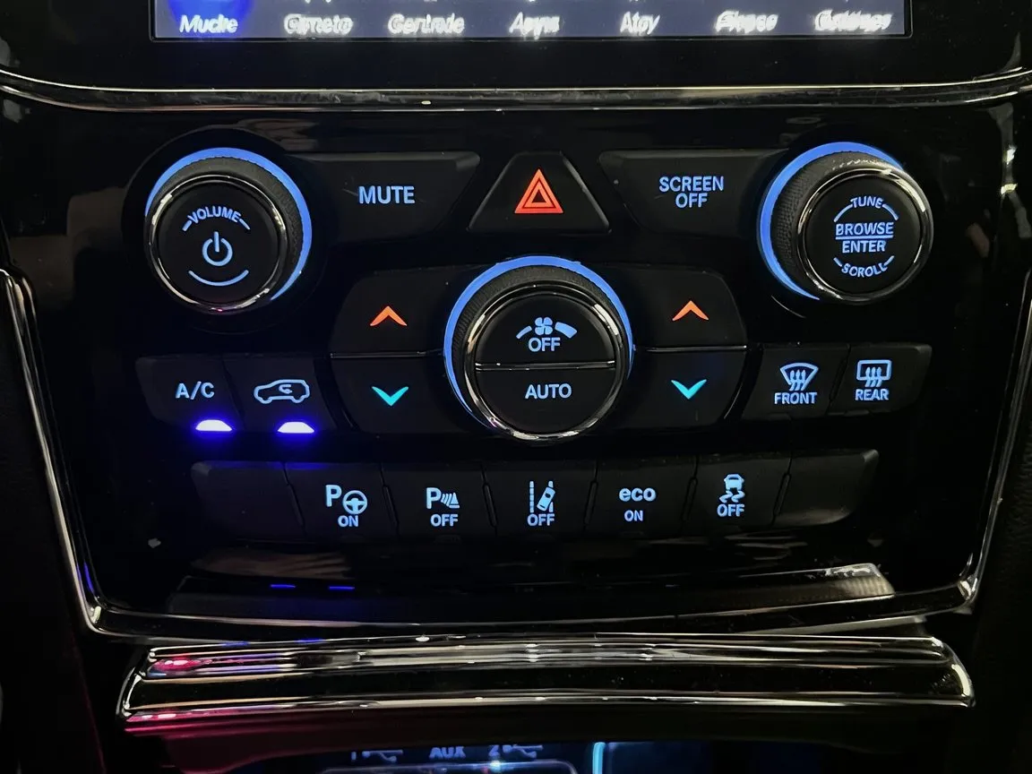 2020 Jeep Grand Cherokee SRT - Photo 12