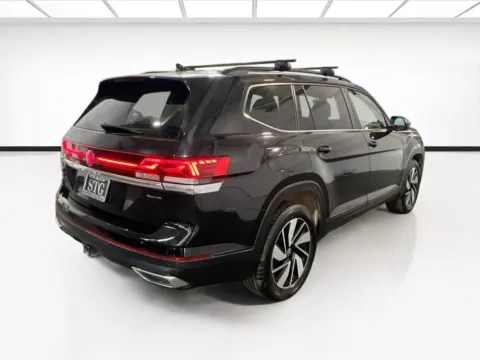 More photos of 2024 Volkswagen Atlas 2.0T SE w/Technology at STG Chandler, AZ
