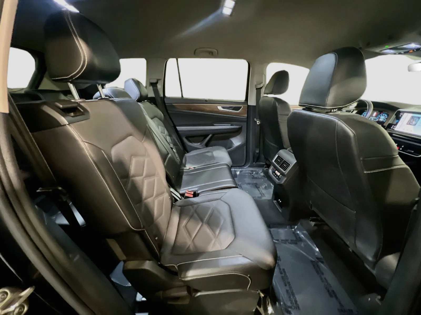 Volkswagen Atlas photo 19
