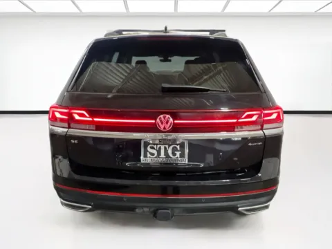 More photos of 2024 Volkswagen Atlas 2.0T SE w/Technology at STG Chandler, AZ
