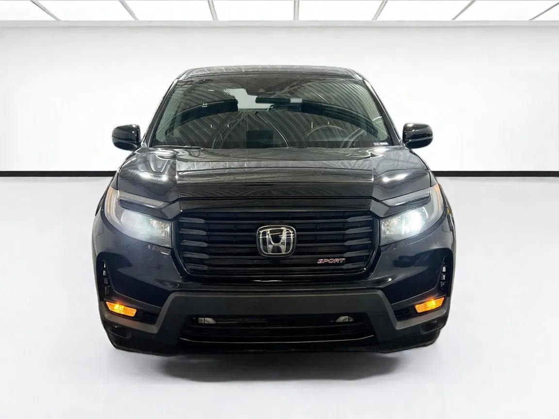 2021 Honda Ridgeline Sport - Photo 2