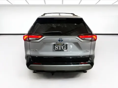 More photos of 2022 Toyota RAV4 Hybrid SE at STG Chandler, AZ