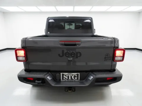 More photos of 2020 Jeep Gladiator Sport S at STG Chandler, AZ
