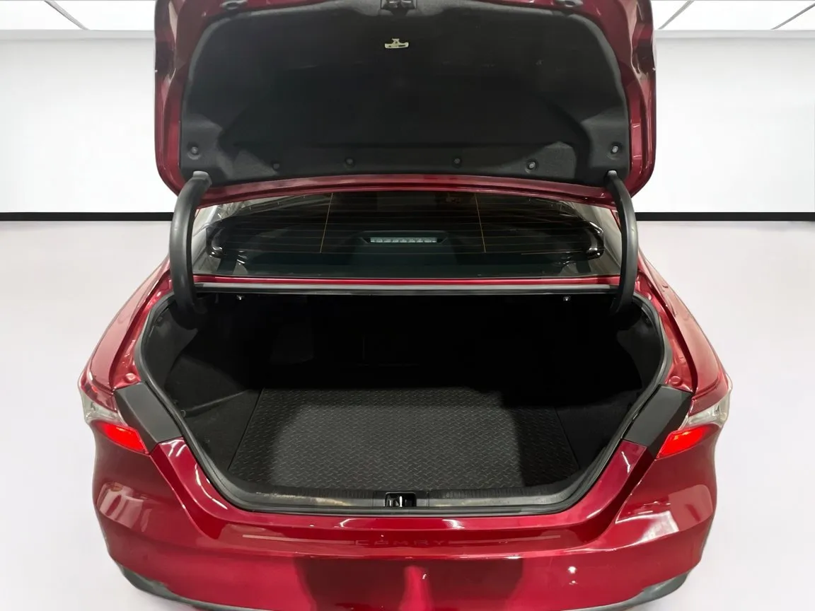 Toyota Camry photo 17