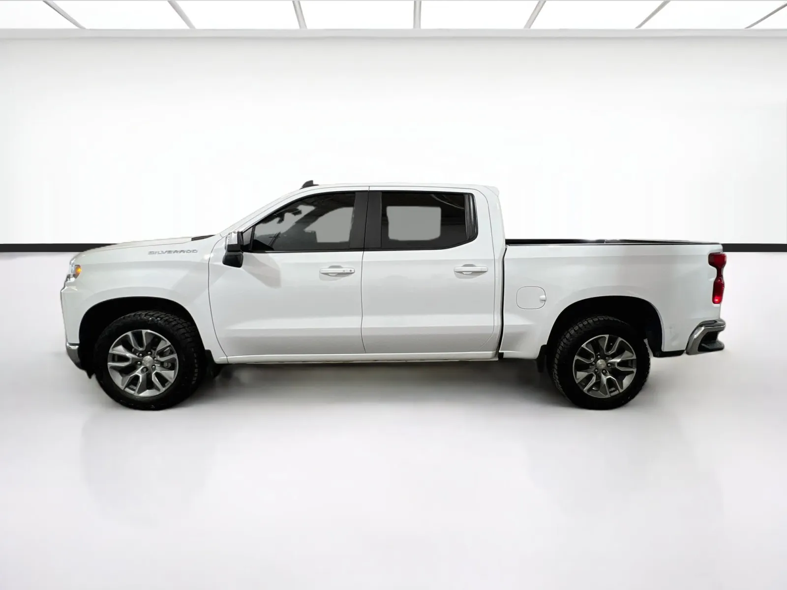 Chevrolet Silverado photo 22