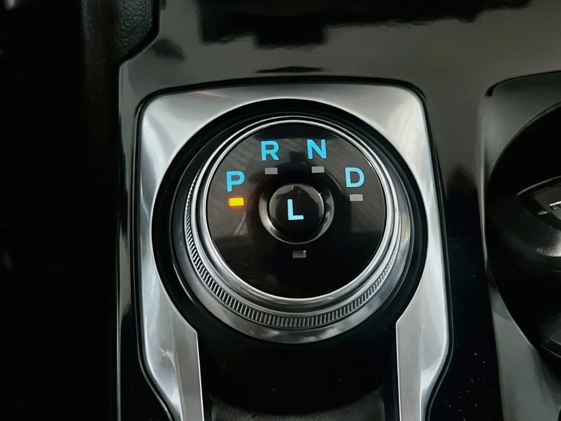 Ford Escape photo 13