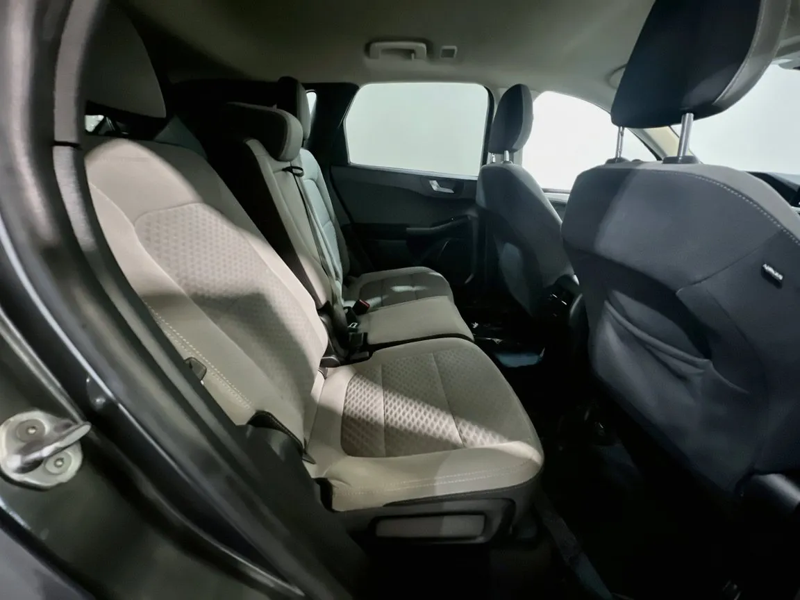 Ford Escape photo 20